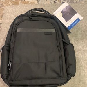 Kensington business laptop backpack